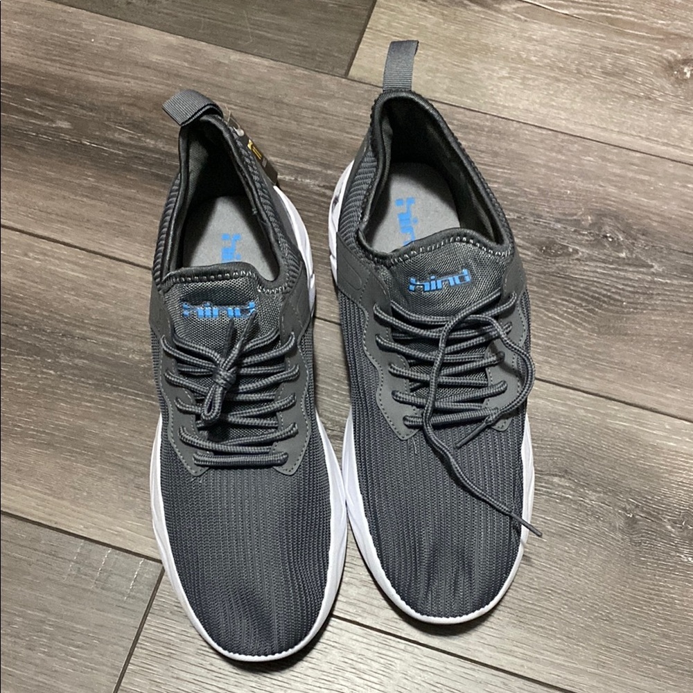 NWOT! Hind‎ Grey Athletic Sneakers